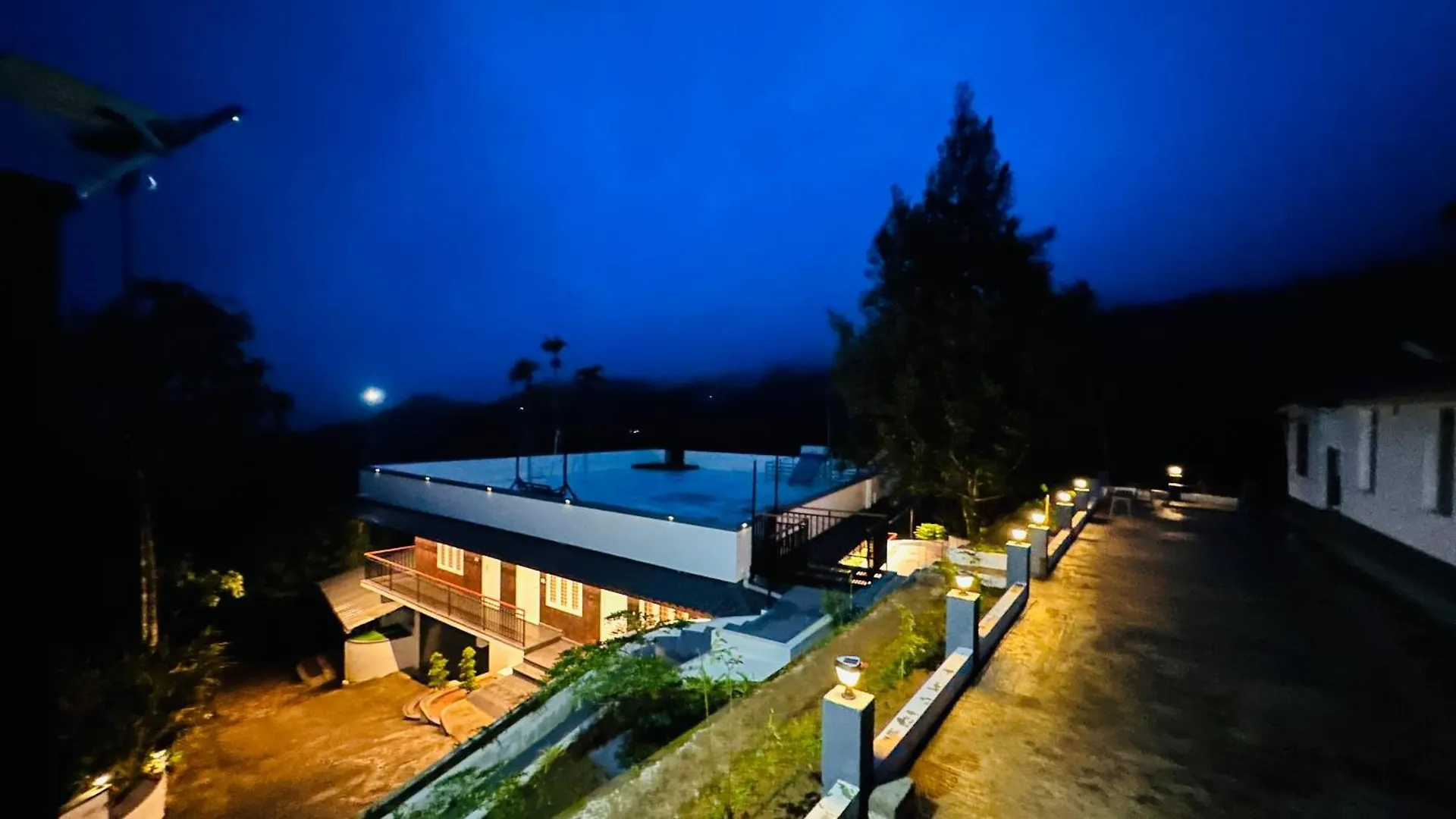 Aidensfarmstay Devikolam