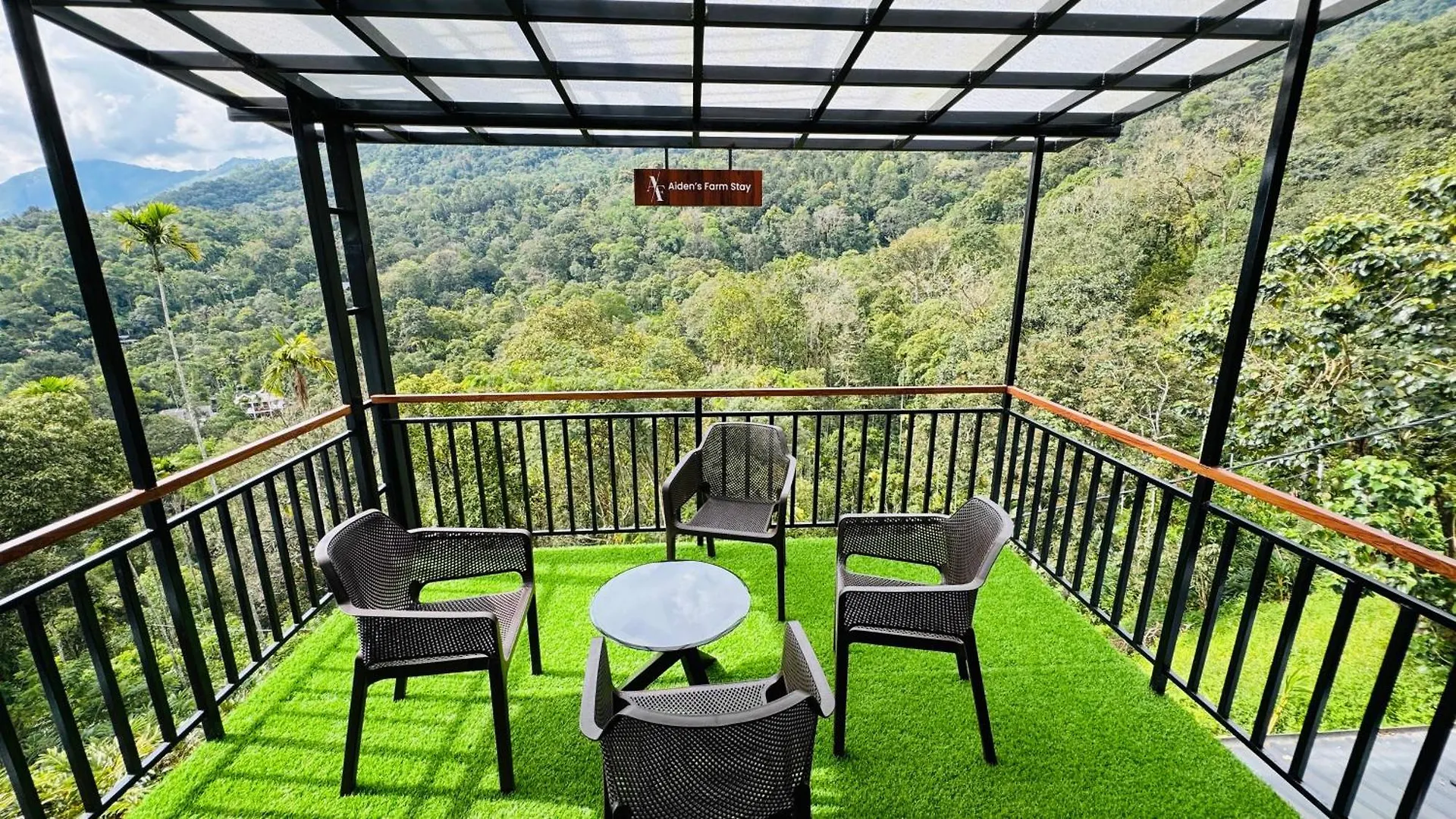 Aidensfarmstay Devikolam India